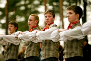 "Arēnā Rīga" Dziesmu svētkus ieskandēs kori, deju kolektīvi, pūtēju orķestri un folkloras grupas