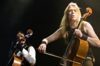 „Apocalyptica” - enerģiski, bez sūrām sejām!