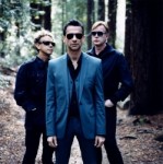 „Depeche Mode” sāk savu vērienīgāko pasaules turneju 50 000 skatītāju priekšā Izraēlā