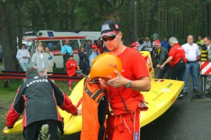 „Riga Powerboat Team” piloti Alūksnē tēmē uz uzvaru