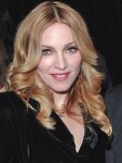 Madonna Malāvijā ceļ jaunu skolu