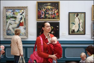 Latvijas Nacionālajā mākslas muzejā atklāta Māmiņu telpa