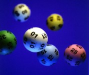 Laimēts visu laiku lielākais laimests skaitļu loterijas "Latloto 5 no 35" vēsturē - Ls 110 482