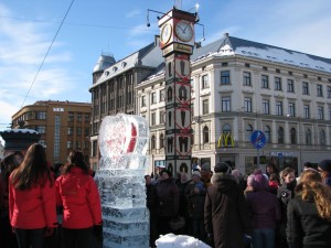 Izkususi ar Laima šokolādi pildītā ledus sirds (+VIDEO)