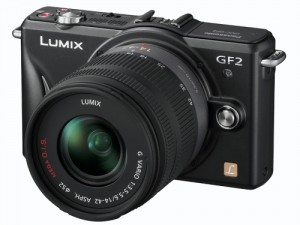 Panasonic DMC-GF2 - jauna bezspoguļa kamera ar maināmu optiku