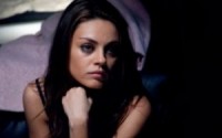 Mila Kunisa stāsta par filmu "Melnais gulbis"