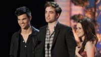 MTV Movie Awards triumfē "Aptumsums"