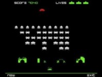 Videospēle „Space Invaders" uz lielajiem ekrāniem