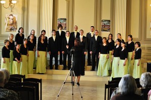 Ansamblis "Jauna Nianse" un kamerkoris "Vox animae" aicina uz koncertu "Tautas. Dziesmas"